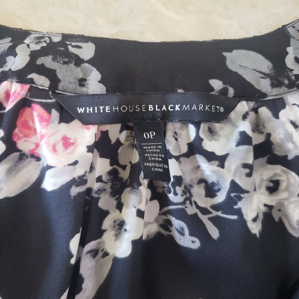White House Black Market Floral Top - Picture 4 of 12